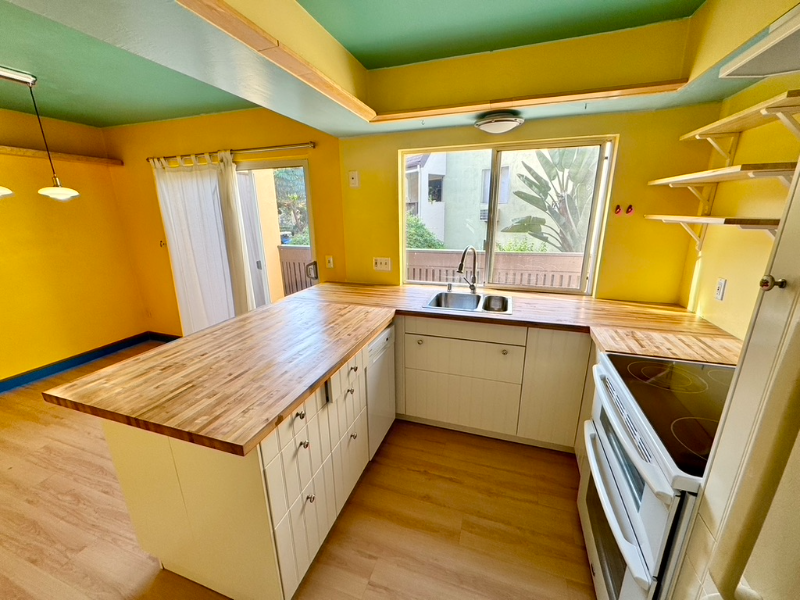 7958 Mission Center Ct #L - Photo 6 of 20