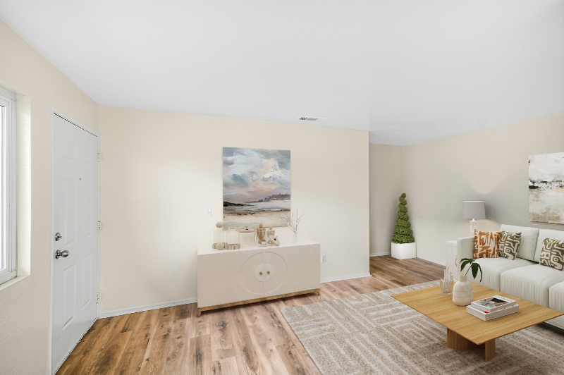 1005 E Avenue R #11 - Photo 3 of 11