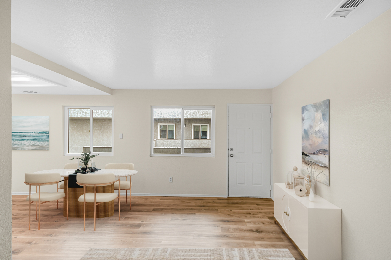 1005 E Avenue R #11 - Photo 4 of 11