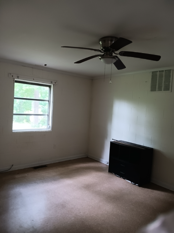 2700A Jefferson Dr #A - Photo 5 of 7