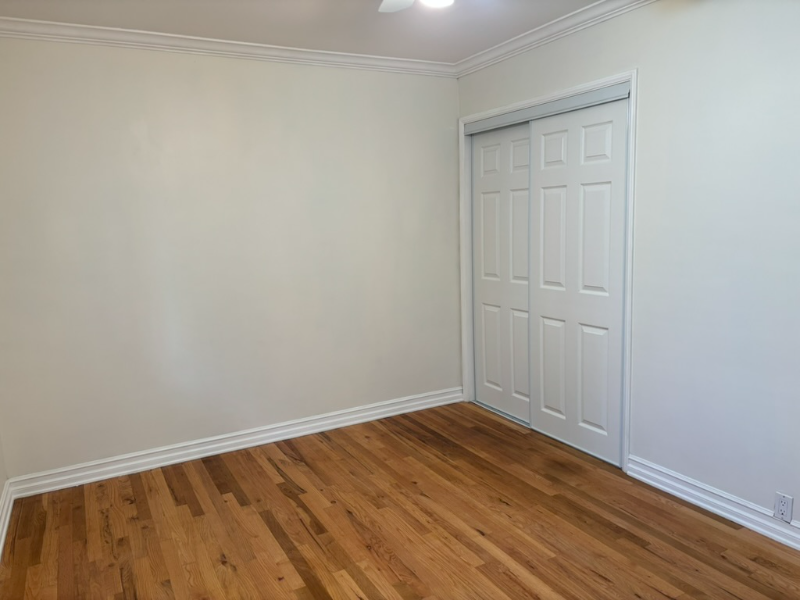 534 N Niagara St - Photo 5 of 18