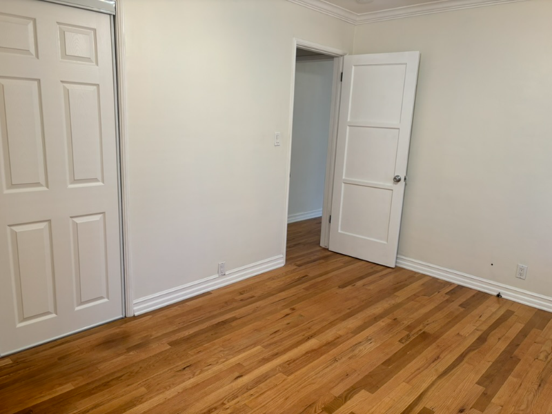 534 N Niagara St - Photo 6 of 18