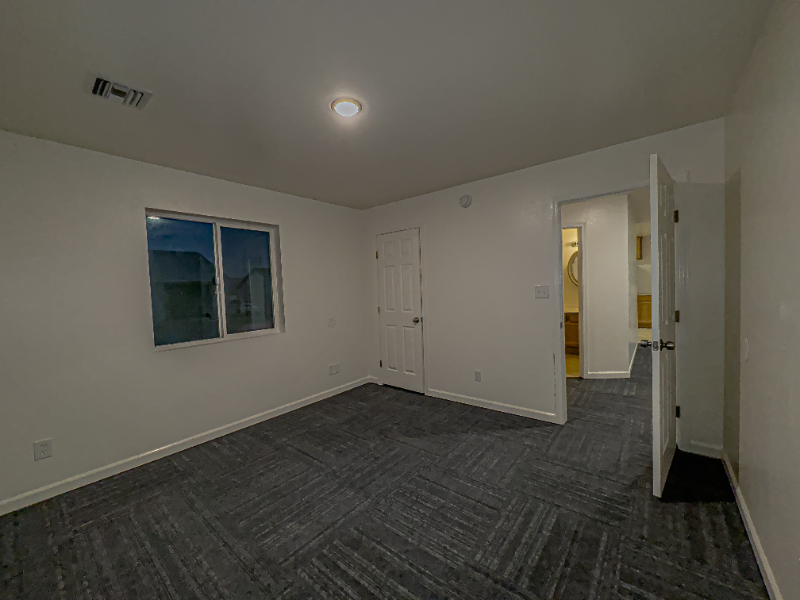 14 Es #1 - Photo 7 of 7