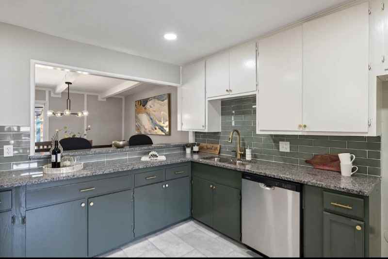 1411 Moore Ter - Photo 3 of 8