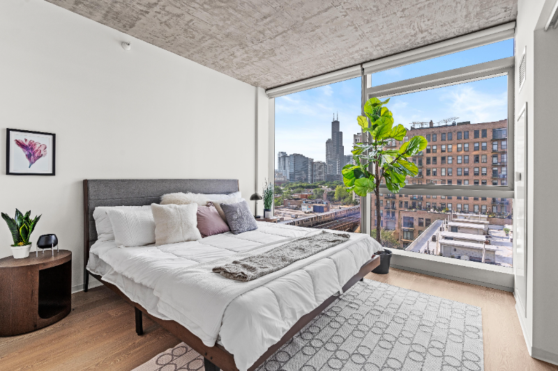 1406 S Wabash Ave - Photo 4 of 17