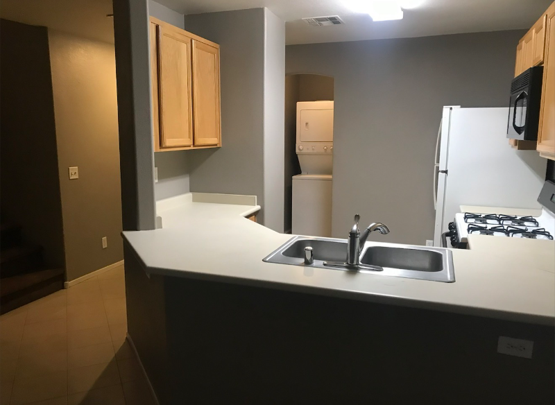 10063 Swimming Hole St - Photo 5 of 15