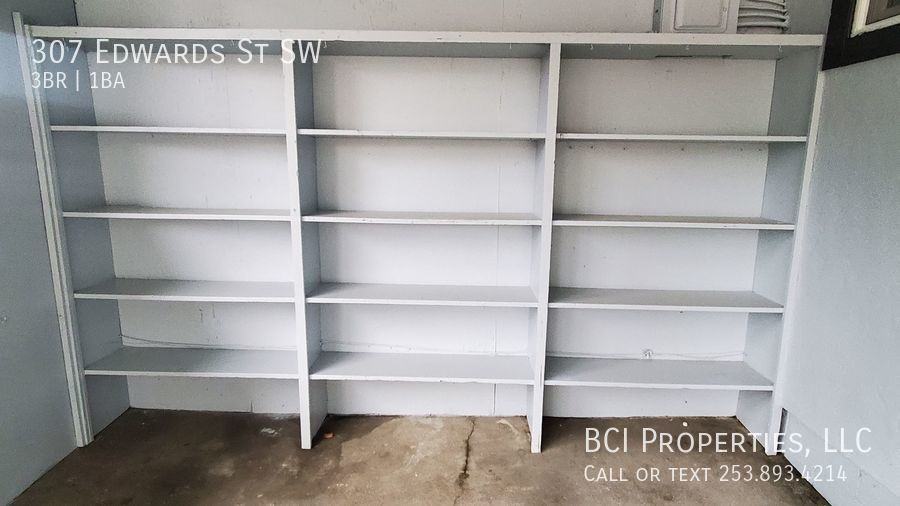 307 Edwards St Sw - Photo 6 of 19