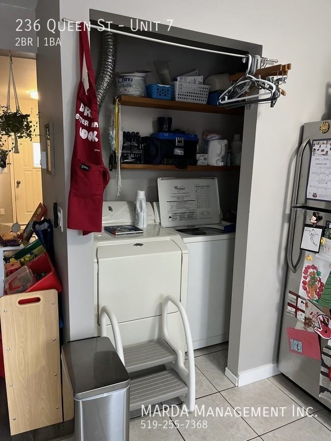 236 Queen St #7 - Photo 6 of 10