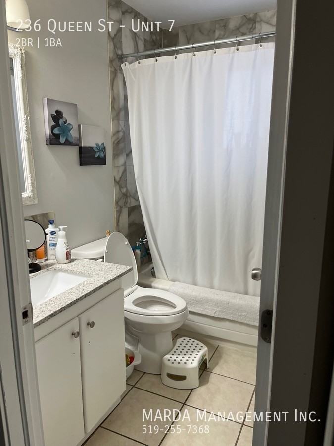 236 Queen St #7 - Photo 7 of 10