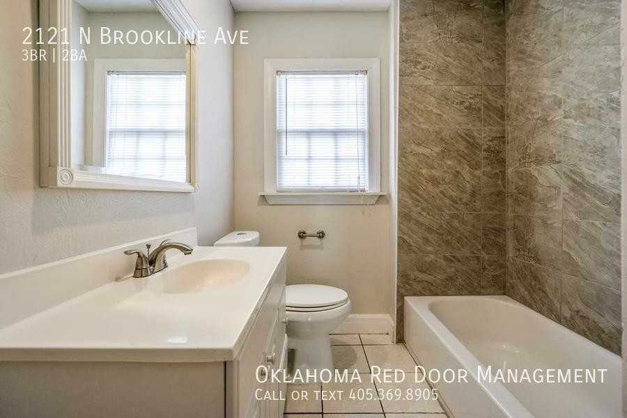 2121 N Brookline Ave - Photo 7 of 20