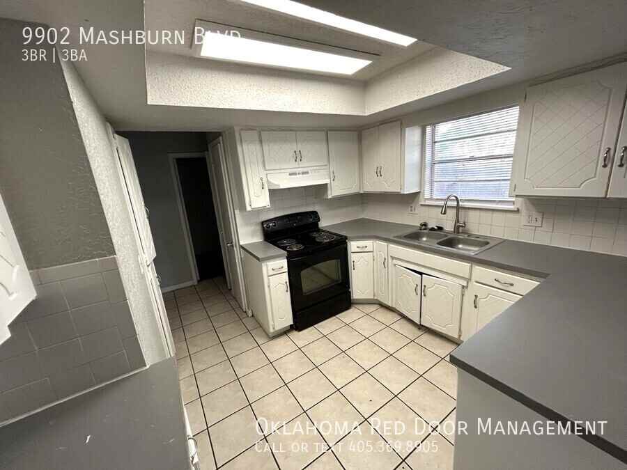 9902 Mashburn Blvd - Photo 3 of 27