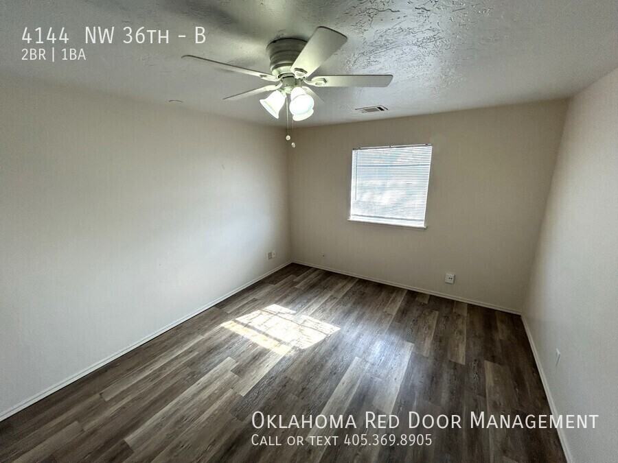 4144 Nw 36th St #B - Photo 4 of 20