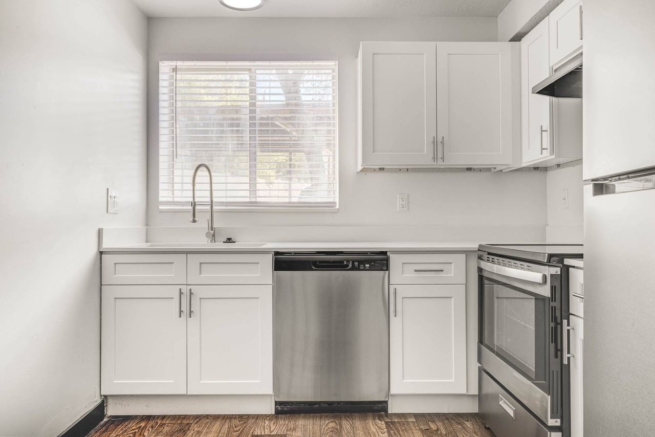 The Pointe at Northridge - Photo 3 of 34