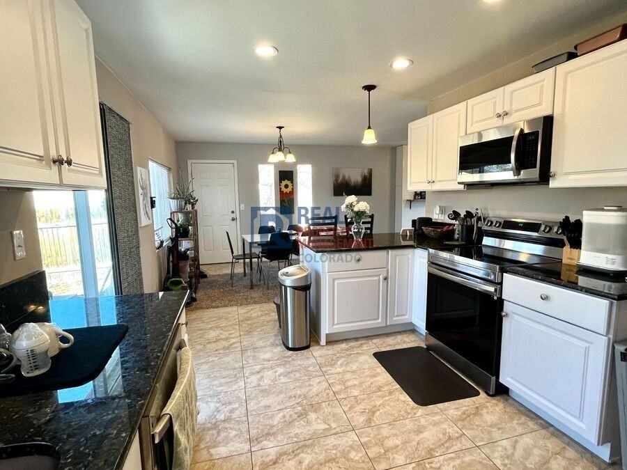 2550 Bellamy St - Photo 7 of 16