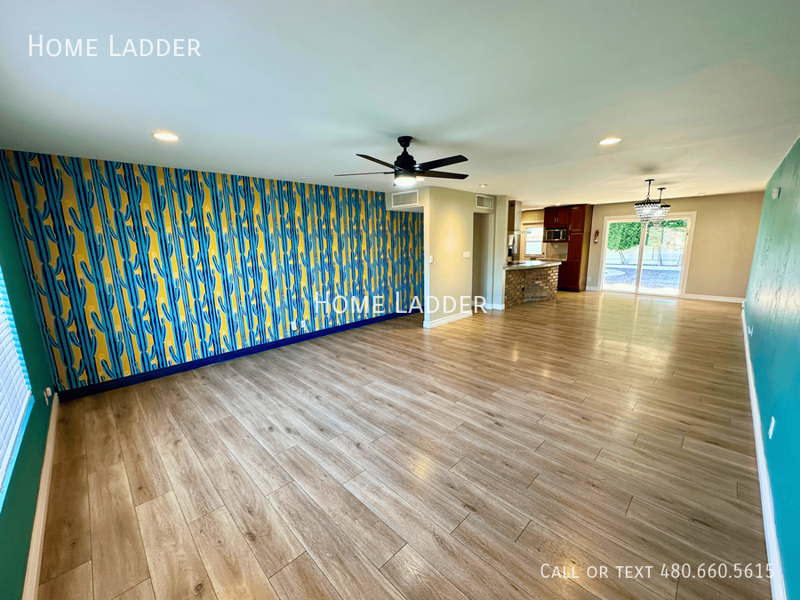 8323 E Sells Dr - Photo 3 of 25