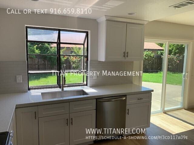 1784 Klamath River Dr - Photo 4 of 17