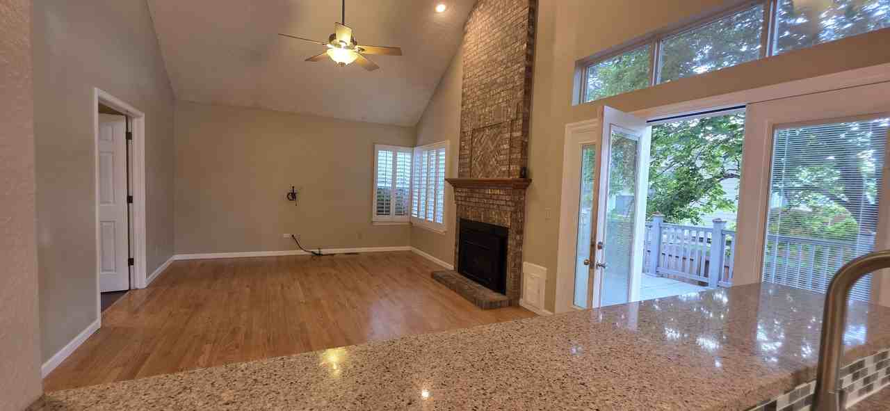 572 W Jamison Pl #1 - Photo 3 of 37