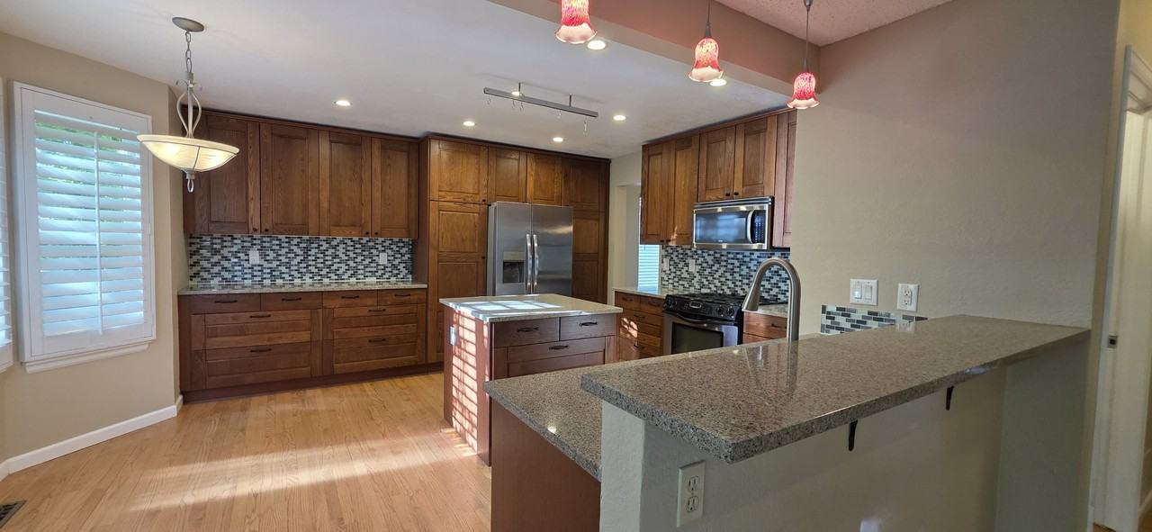 572 W Jamison Pl #1 - Photo 5 of 37