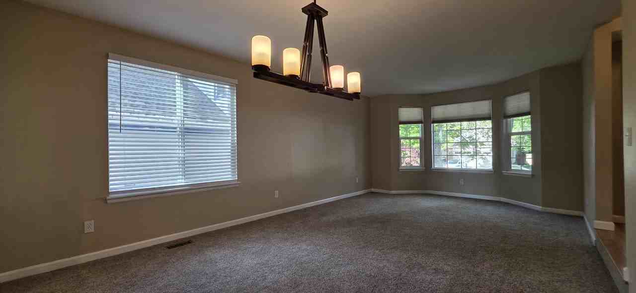 572 W Jamison Pl #1 - Photo 6 of 37