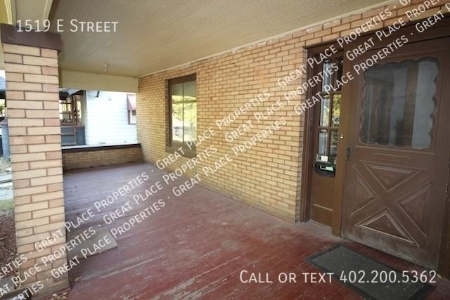 1519 E St - Photo 5 of 26