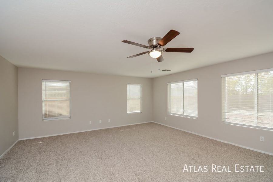 11690 N 153rd Ave - Photo 3 of 20