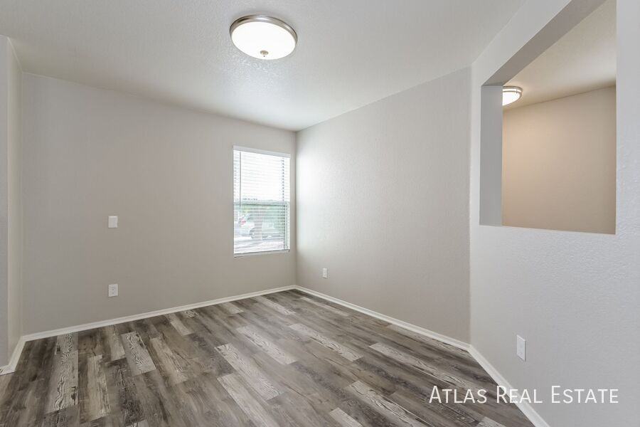 5746 S King Salmon Ct - Photo 4 of 21