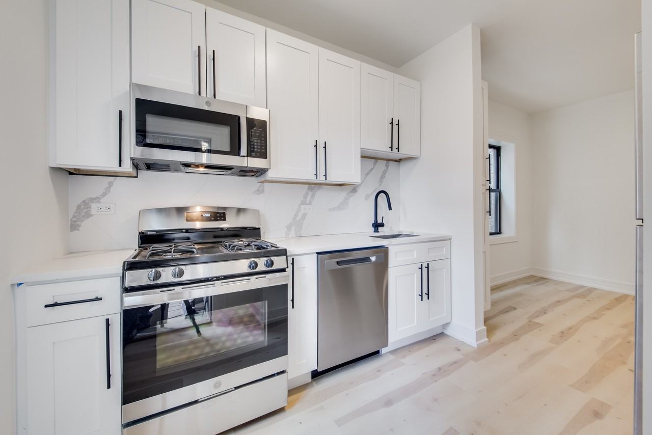 3050 W Cortland St #103 - Photo 2 of 10