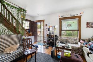 featured image of 716 E Kingsley St