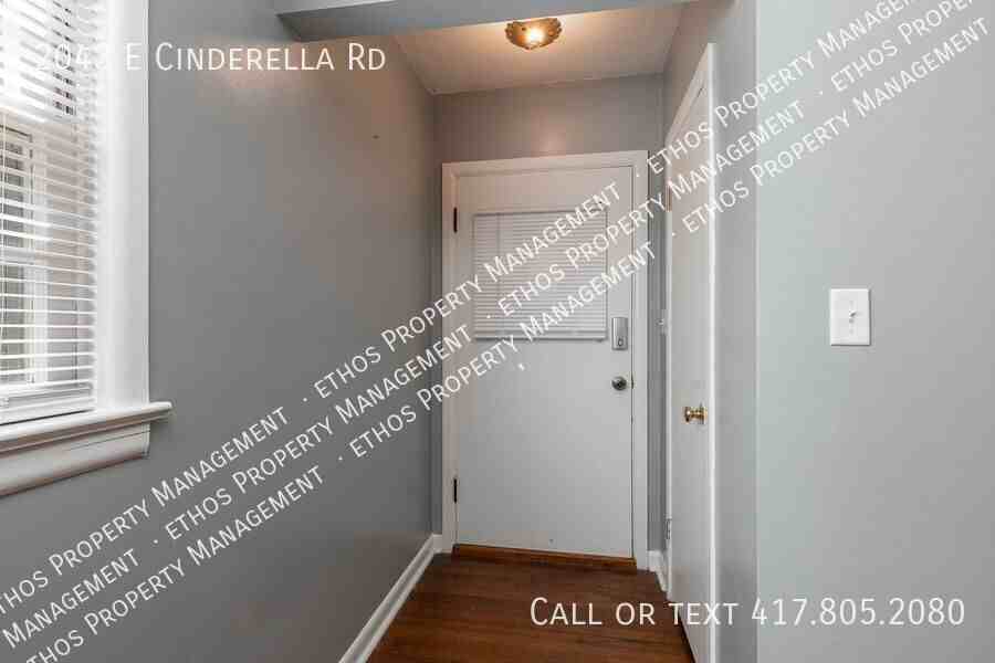 2043 E Cinderella Rd - Photo 2 of 16