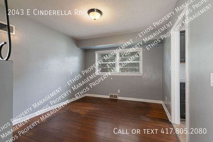 2043 E Cinderella Rd - Photo 4 of 16