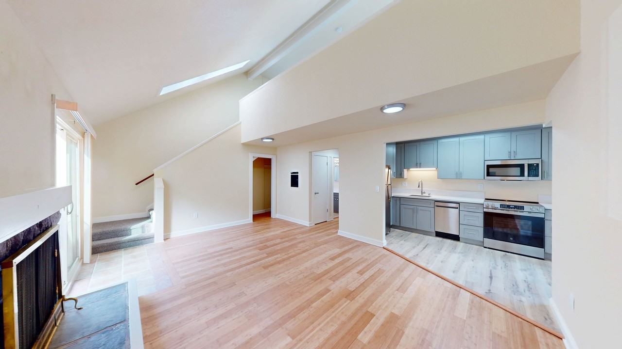 1741 Lincoln Ave #4 - Photo 4 of 16