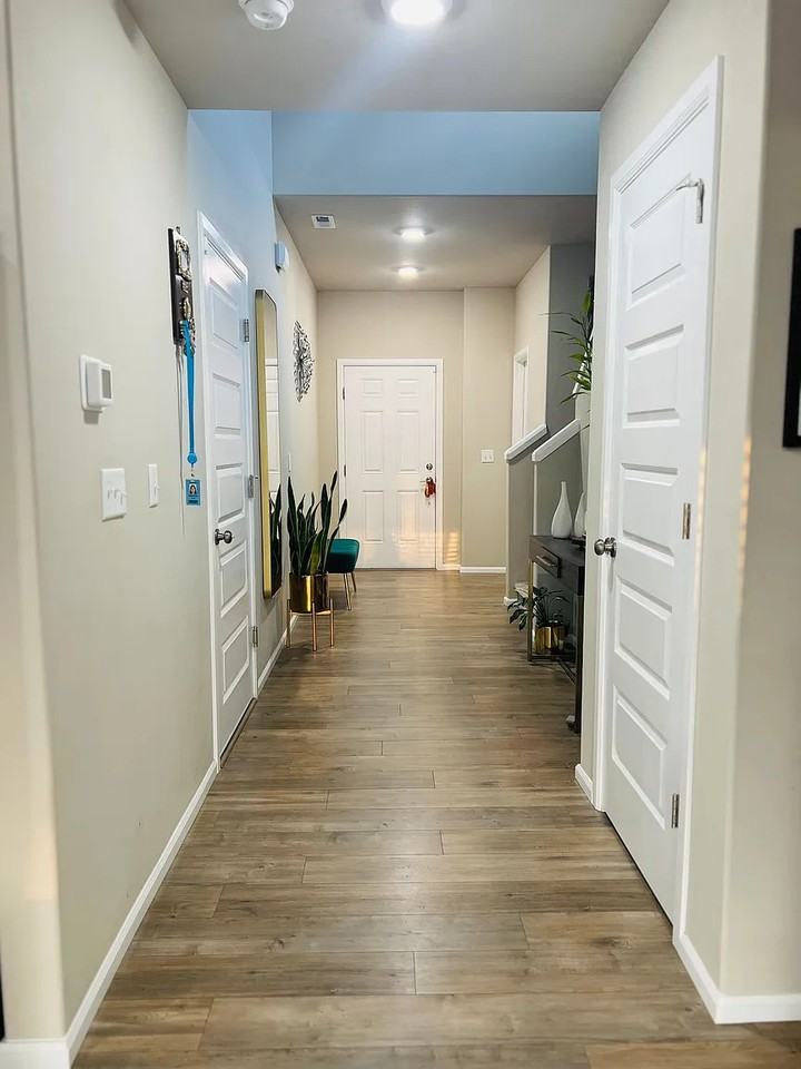 3742 80th Ave Ne #NA - Photo 2 of 25