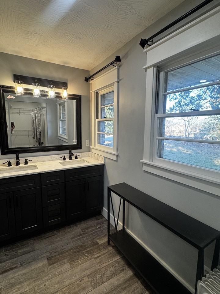 4018 W Weaver Rd #NA - Photo 3 of 15