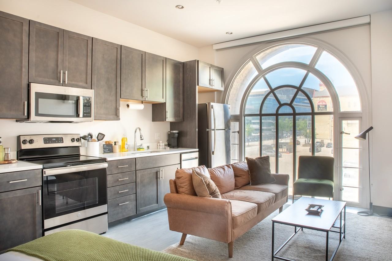 333 W State St #201 - Photo 3 of 20