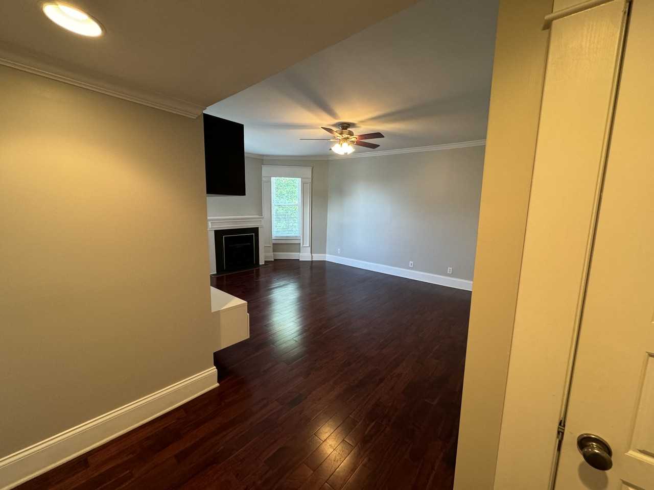 1231 Bardstown Rd #6 - Photo 5 of 50