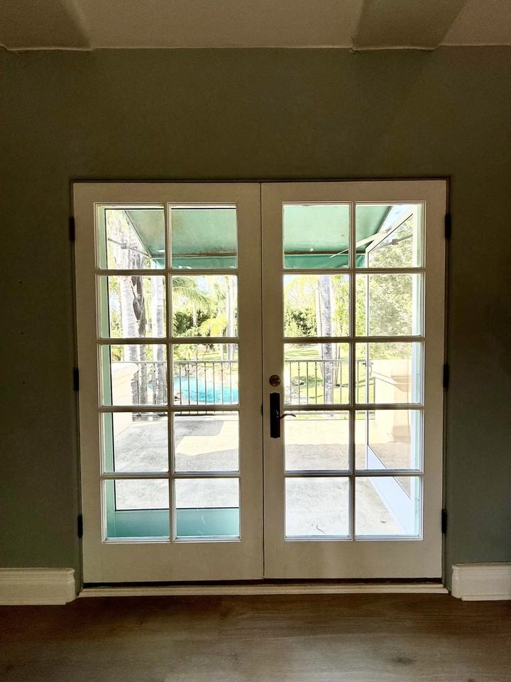 2857 Las Posas Cir #B - Photo 7 of 10