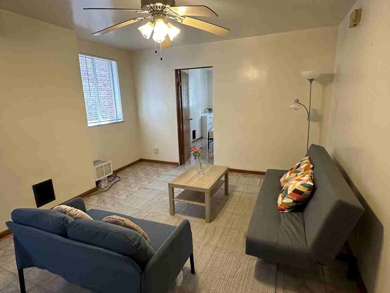 10 Oakland Sq #2 - Photo 2 of 24