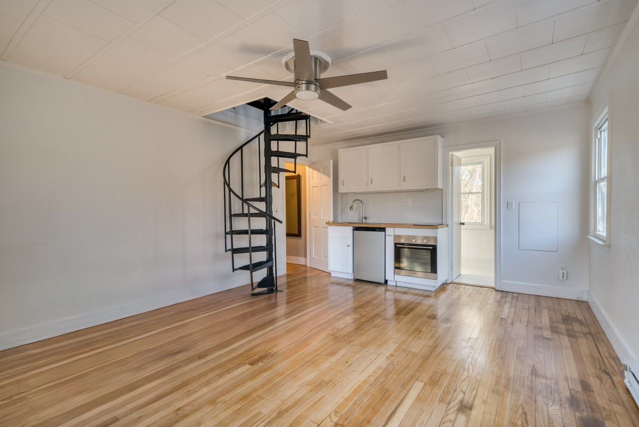 5 Snyder Ave #2B - Photo 6 of 17