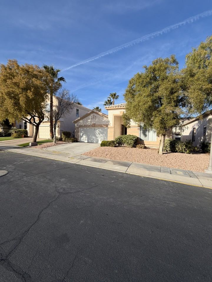 202 Waterton Lakes Ave #NA - Photo 2 of 26