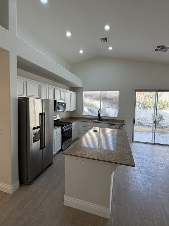 202 Waterton Lakes Ave #NA - Photo 6 of 26