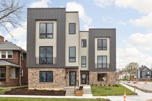 322 N Summit St - Photo 1 of 1