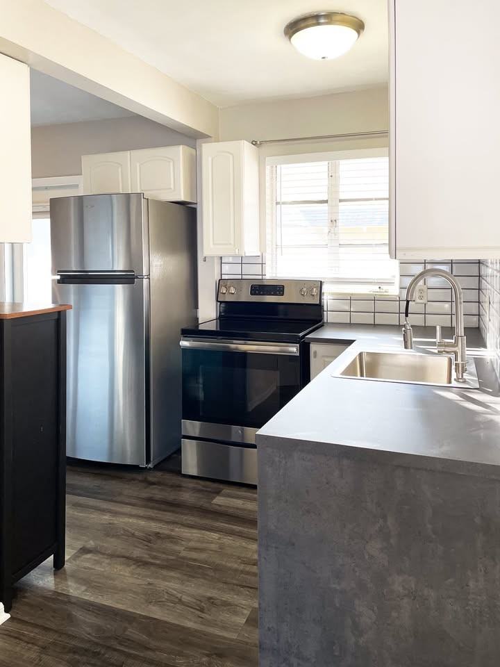 918 .5 24th Ave N #NA - Photo 4 of 10