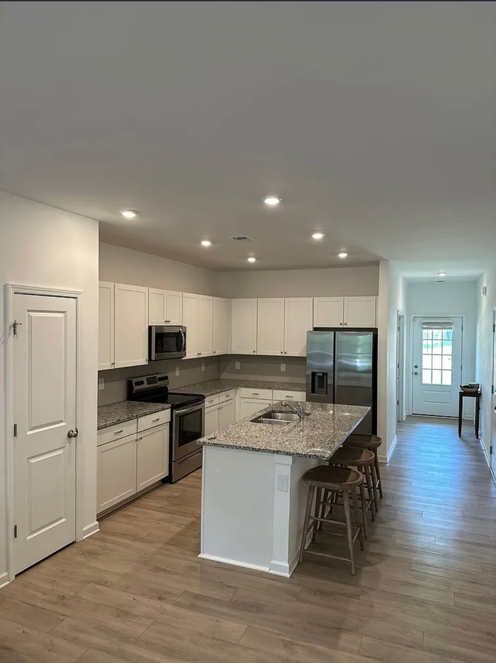 930 Millstream Dr #NA - Photo 5 of 18