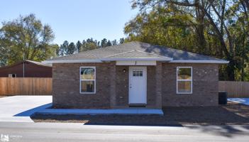 featured image of 130 East Ave #J