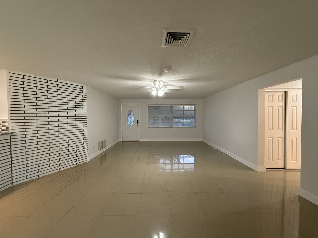 1481 Barry St #NA - Photo 6 of 34