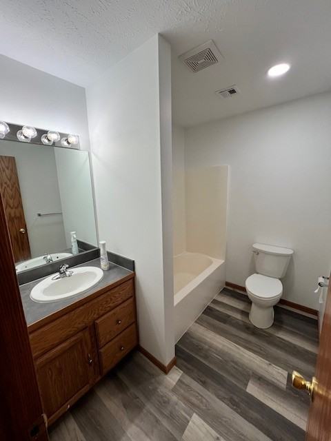 1408 Martin Ave #1408 - Photo 5 of 6