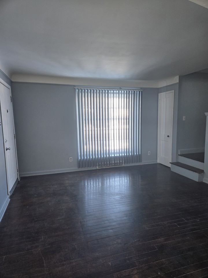 20255 Meyers Rd #NA - Photo 2 of 9