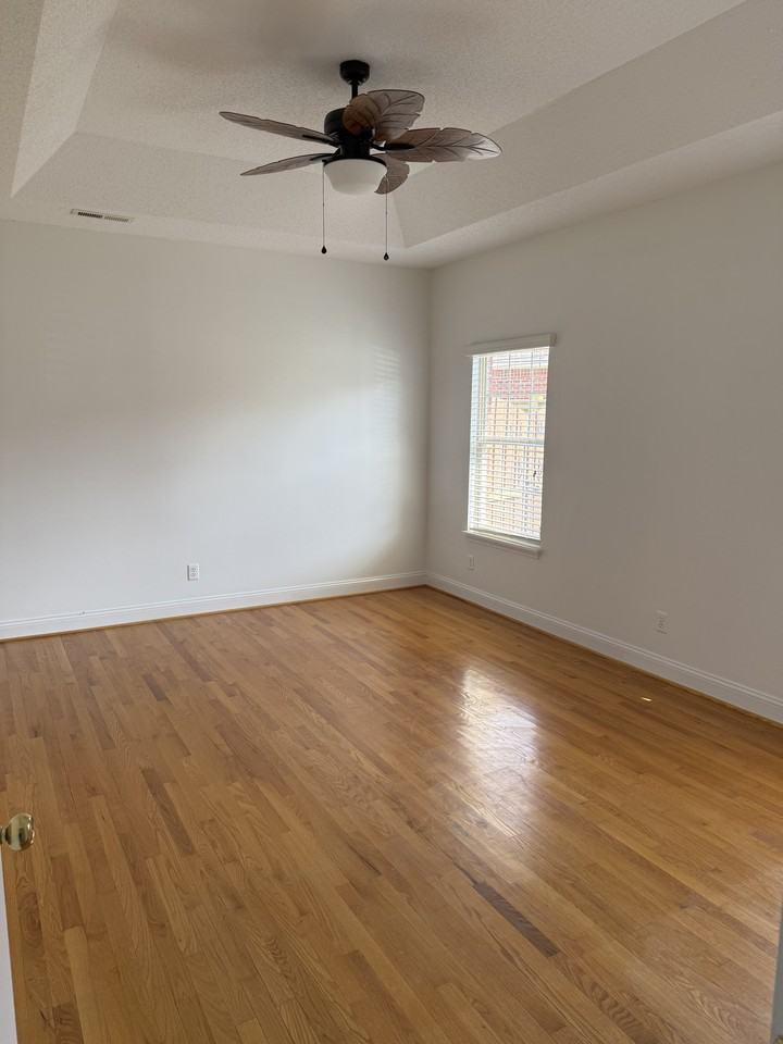 1107 Avenshire Cir #NA - Photo 7 of 9