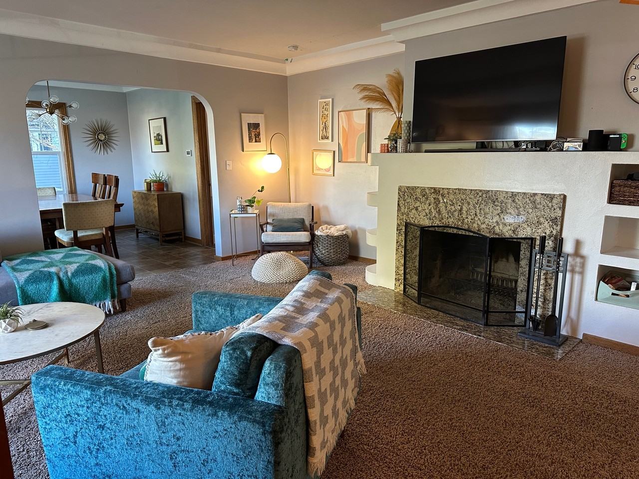 215 W 19th Ave #1 - Photo 4 of 4