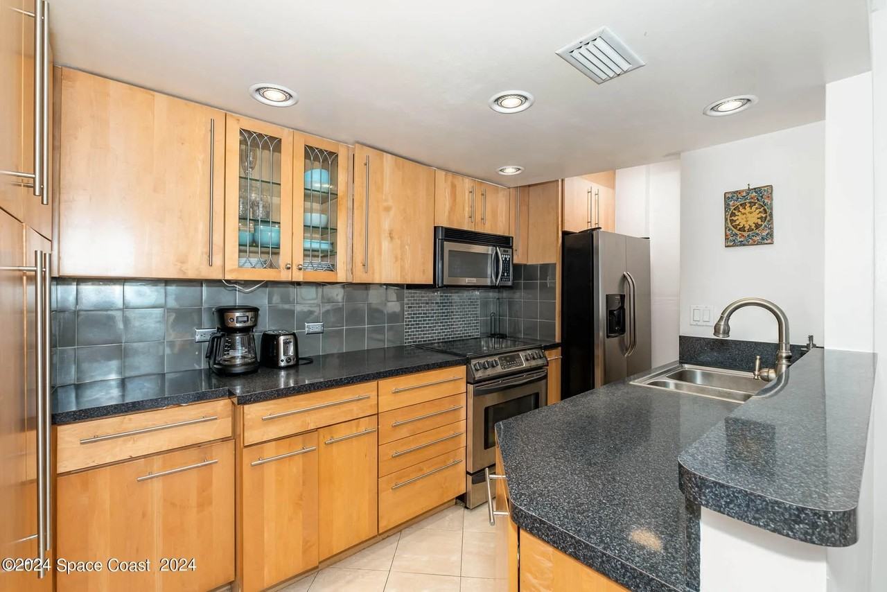 4800 Ocean Beach Blvd #311